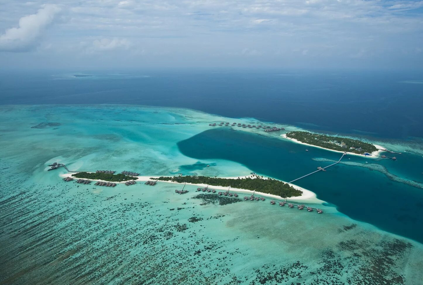 Separate island. Rangali Island Мальдивы. Атолл Алифу-Даалу. Мальдивы архипелаг. Ithaa (Атолл Алиф Даал, Мальдивы).