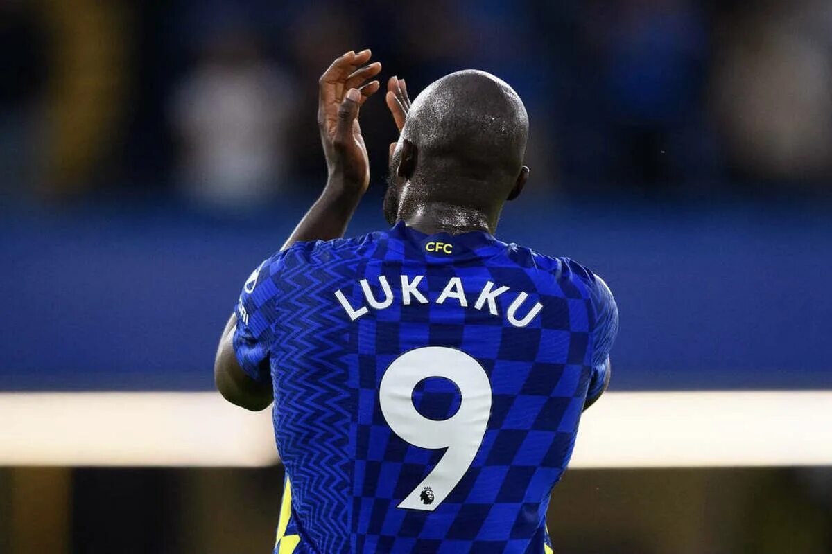 Ромелу лукаку манчестер юнайтед. Ромео лукаку. Ромелу лукаку в мю. Лукаку бельгия. Ромелу лукаку футболист.