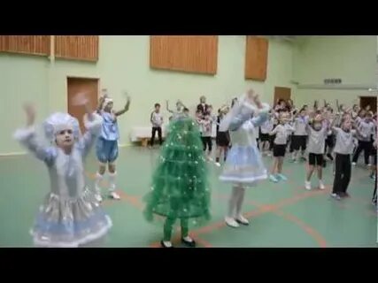 Новогодний танец для детей начальной школы видео