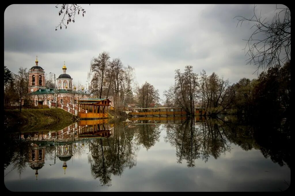Храм иконы божией матери «знамение» в захарьине щербинка. Храм захарьино щербинка. Церковь иконы божией матери знамение захарьино. Захарьино щербинка. Усадьба захарьино в южном бутово.