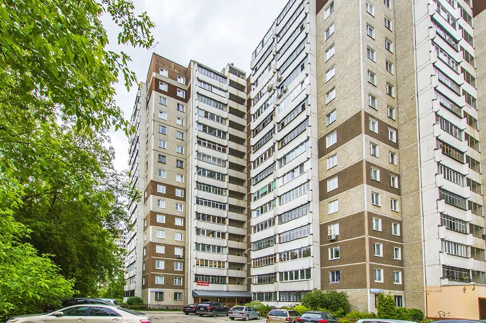Уральских рабочих 17 екатеринбург. Ул рабочих 15 екатеринбург. Уральских рабочих 17 екатеринбург. Уральских рабочих 15 дом екатеринбург. Рабочая 15.