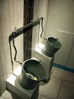Рот вместо туалета