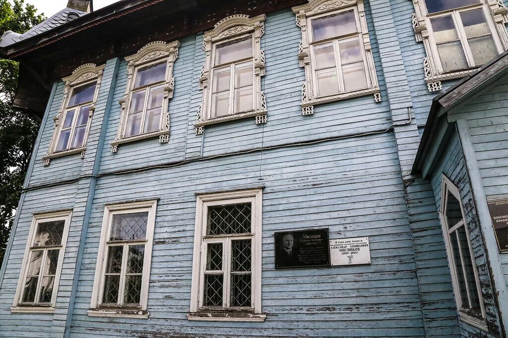 культовый ансамбль весьегонск тверская область. красный холм тверская область вокзал. красный холм город. красный холм тверская область. гостиница красный холм тверская область.