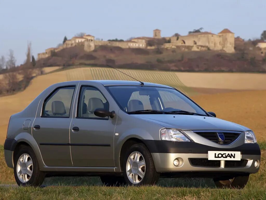 Dacia Logan 2004. Dacia Logan 1. Renault Logan Рено 2004. Renault Dacia Logan. Машина рено б у