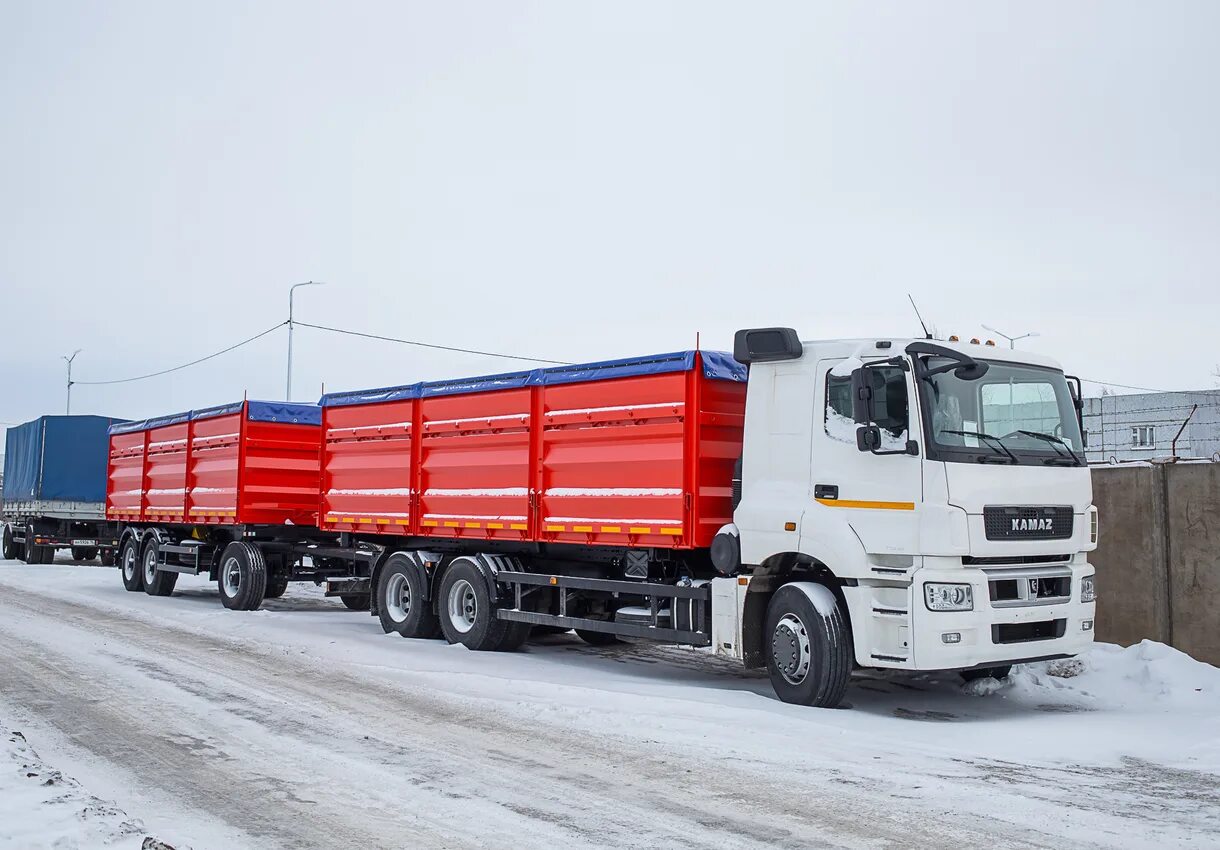 Камаз 65207 купить. КАМАЗ 65207 зерновоз самосвал. КАМАЗ 65207 бортовой зерновоз. КАМАЗ 65207 самосвал сельхозник. Новый КАМАЗ 65207 зерновоз с прицепом.