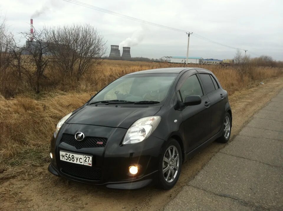 Купить витц дром. Тойота Витц 90. Toyota Vitz 1.5. Тойота Витц RS 1.5. Тойота Витц 2010 черная.