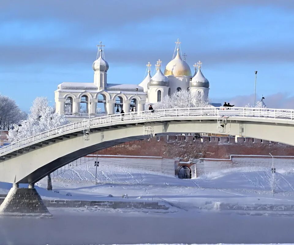 Новгород куда сходить зимой. Великий новгород. кремль великий новгород зимой. мост великий новгород зимой. великий новгород зимой самые красивые места.