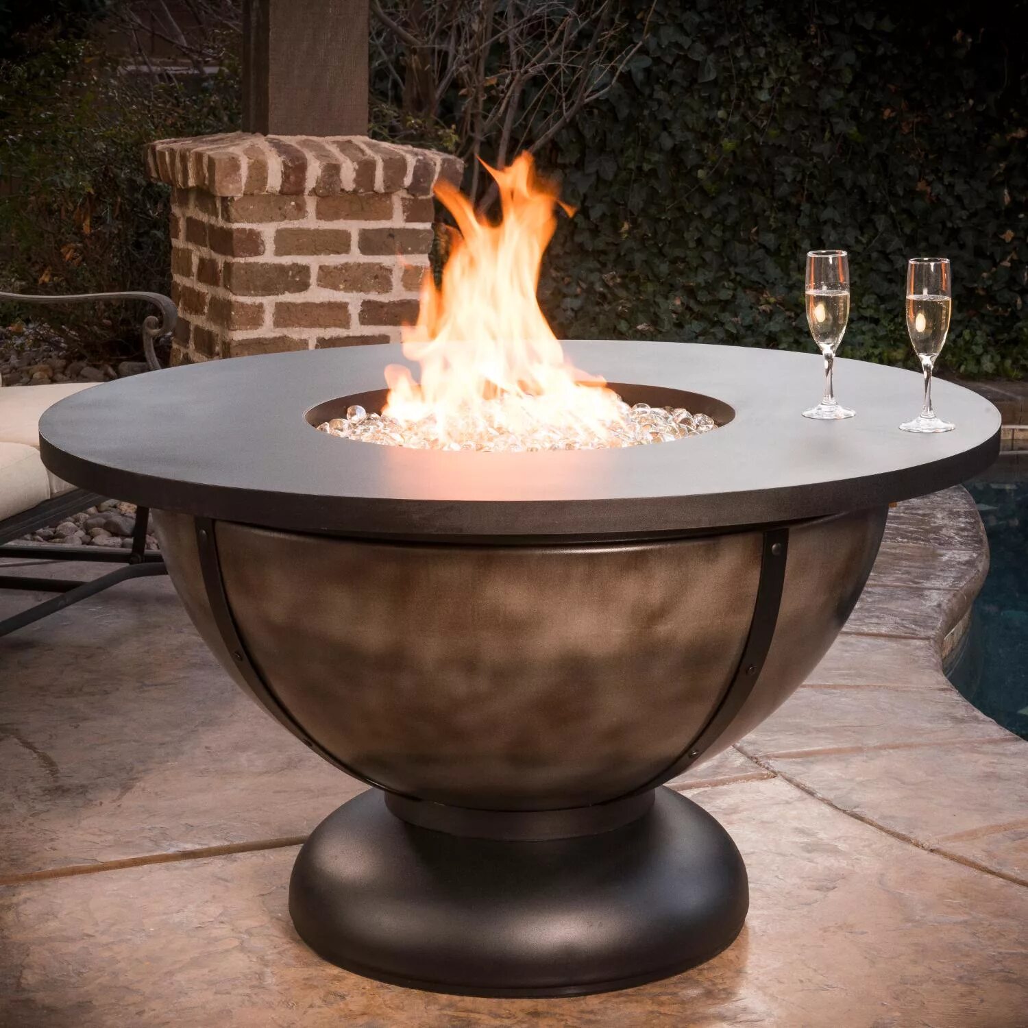 Костровая чаша огонь. Фаер пит костровая чаша. Газовый камин Fire Pit Outdoor. Костровая чаша со столом. Костровая чаша Альпина 600/3.