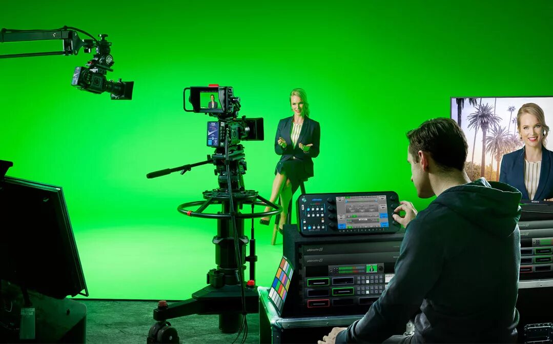 E broadcast. Broadcast. live broadcast. davinci broadcast. blackmagic 12.