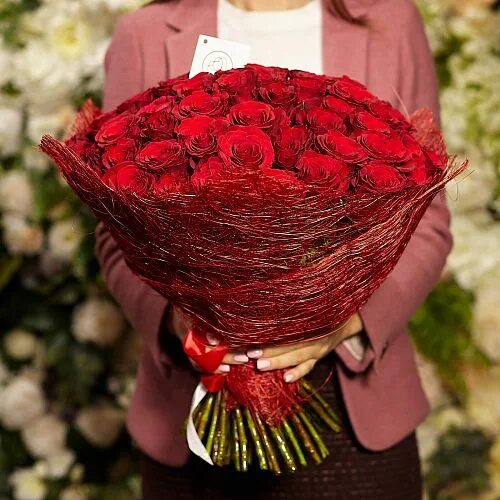Сорока розам. Букет 101 роза кения 40см пенза. 101 роза 40 см. Красная роза эквадор 50 шт. Сорока розам.