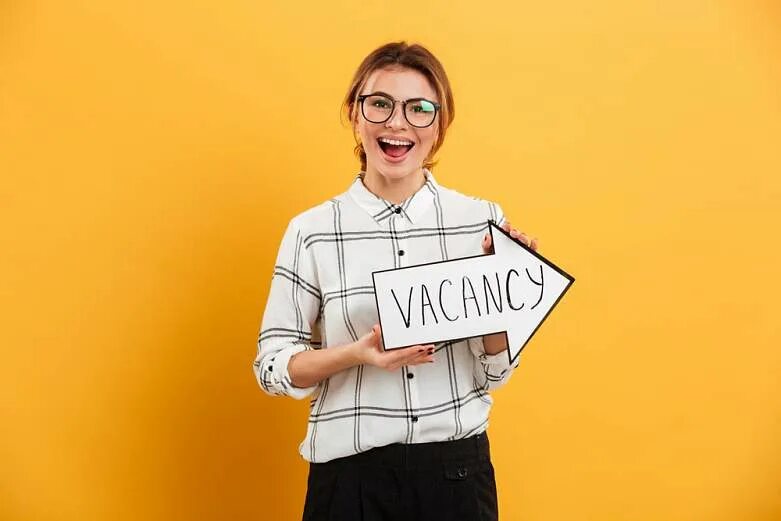 Графие работы в нвогодние праздник. График работы в новогодние празд. Режим работы в новогодние праздники. Режим работы в праздничные дни. Январские праздники 2022.