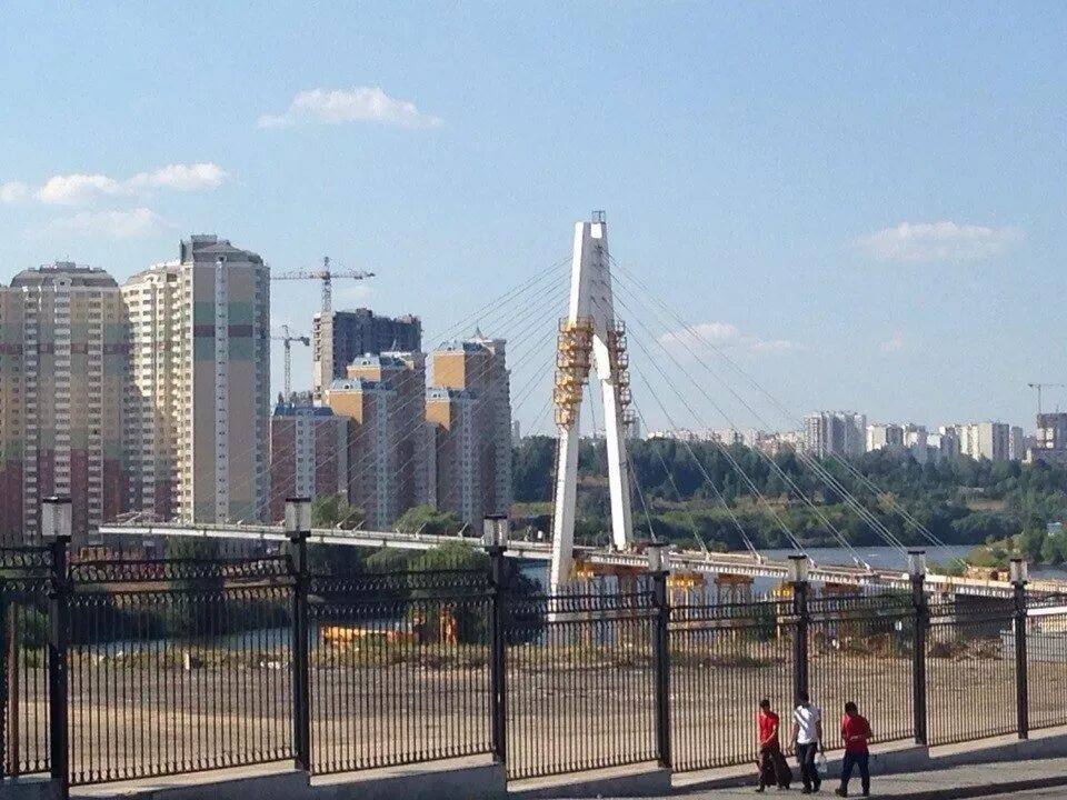 Набережная метро мякинино. Красногорск набережная павшинская пойма. Микрорайон павшинская пойма, красногорск, московская область. Улица мякинино. Улица мякинино.