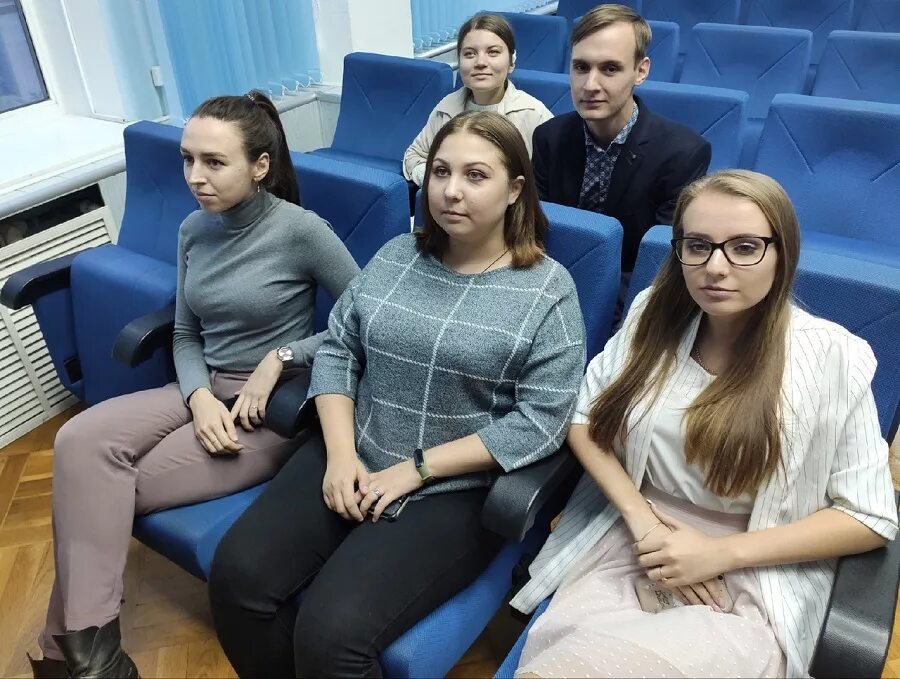 Юургу преподаватели. Журналист пишет. Газета уральский рабочий фото. Ципр 2023 нижний новгород. Сми фотографии.