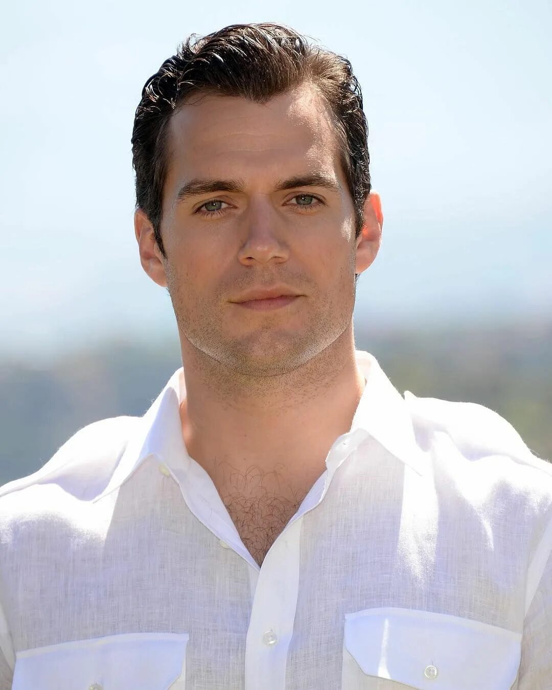 Adam levine cars. 10 мая парень. Эштон катчер 2023. Генри голдинг. Генри кавилл качок.