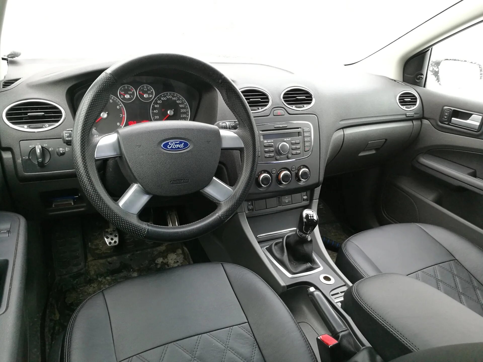 Ford Focus 2 2008 хэтчбек салон. Форд фокус 2 Рестайлинг салон. Ford Focus 2 хэтчбек салон. Ford Focus 2 Рестайлинг седан салон. Форд фокус 2 хэтчбек автомат