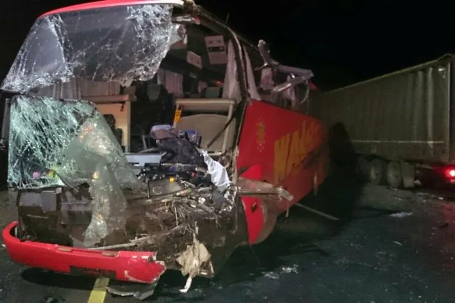 автобус с хоккеистами попал. гумбольдт бронкос авария. авария екатеринбург серов нижний тагил. екатеринбург – нижний тагил – серов”. под ярославлем в серьезную аварию попали дети.