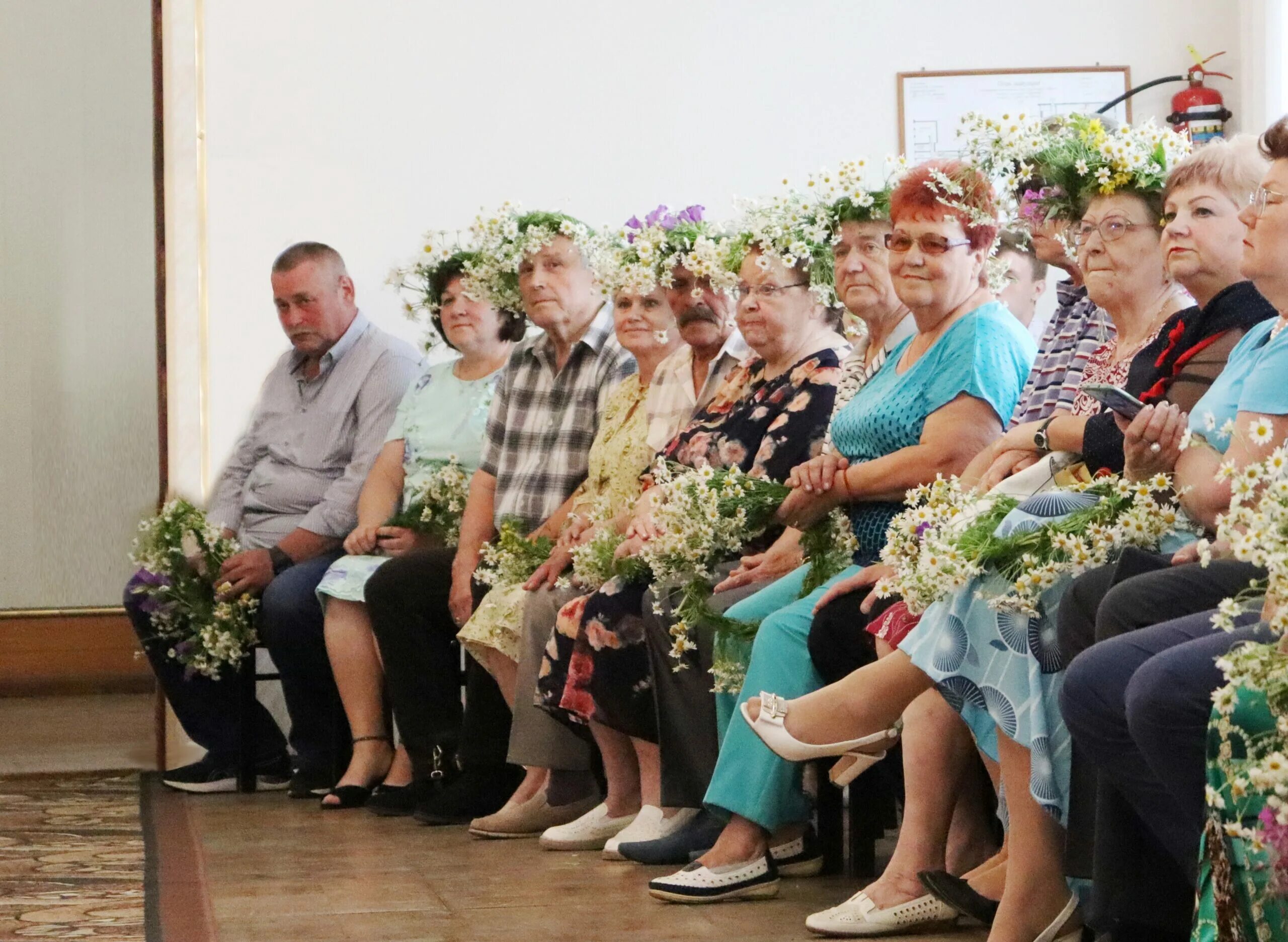 Родники суд. Родниковские Ивановское. Ивановская обл Родники украшения для за на свадьбу.