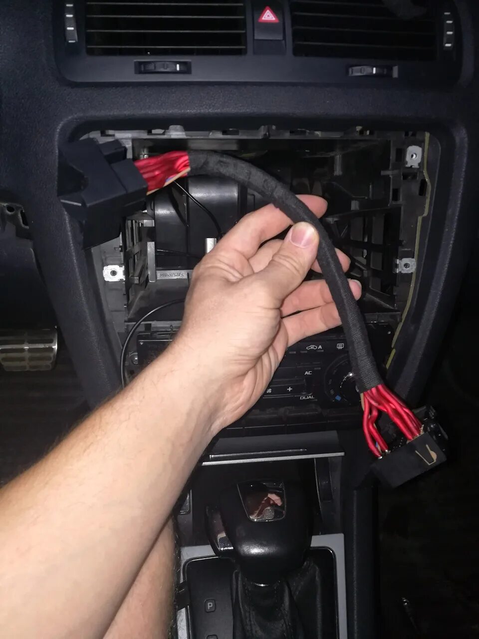 Как снять магнитолу шкода а5 Вопрос к знатокам Bolero Skoda Yeti, 1,2 л, 2011 года автозвук DRIVE2