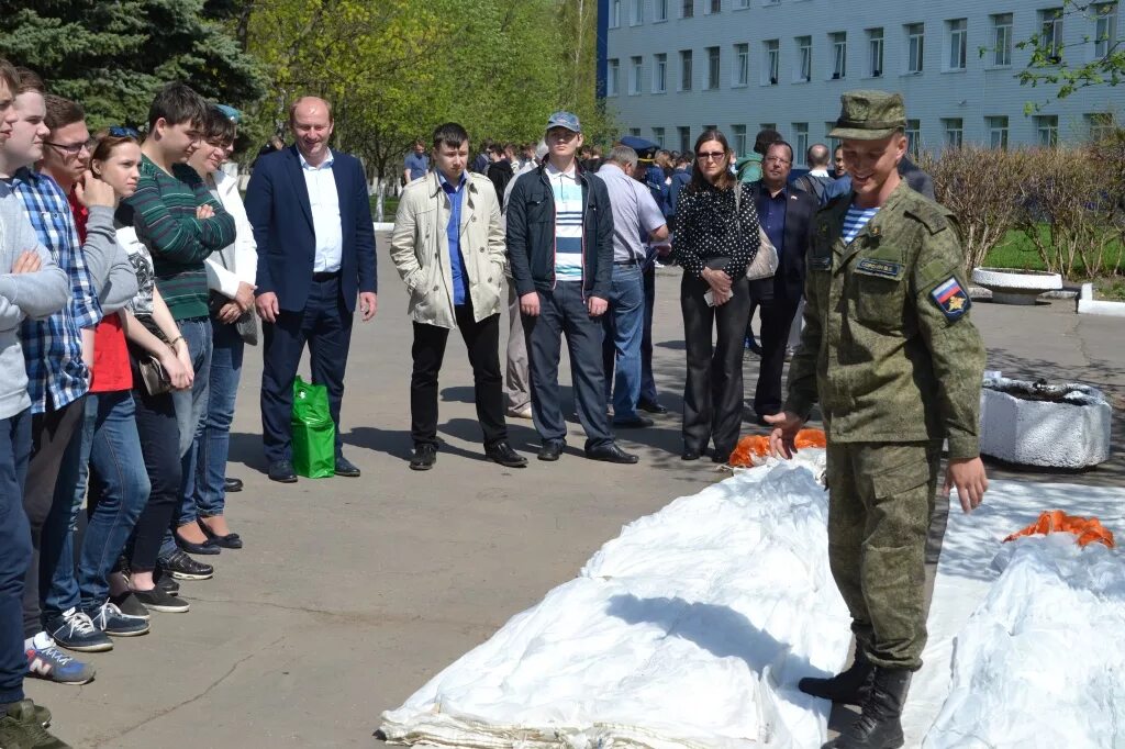 Медвежьи озера Войсковая часть. ВЧ 54 164 Медвежьи озера. Медвежьи озера ВДВ часть. Военная часть в Медвежьих Озерах. Часть медвежьи озера