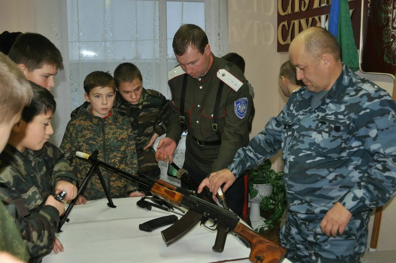 Военно патриотическое общество. Военно патриотические сборы. Современное казачество в Югре. Дозор военно патриотическая группа. Раскраски для военно-патриотического клуба.