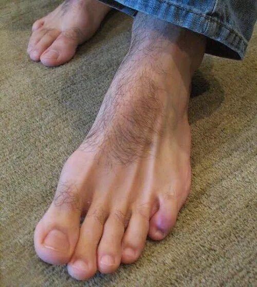 Мужские ноги. Мале феет. Красивые мужские ступни. Парни ноги пальцы. Красивый мужской педикюр.