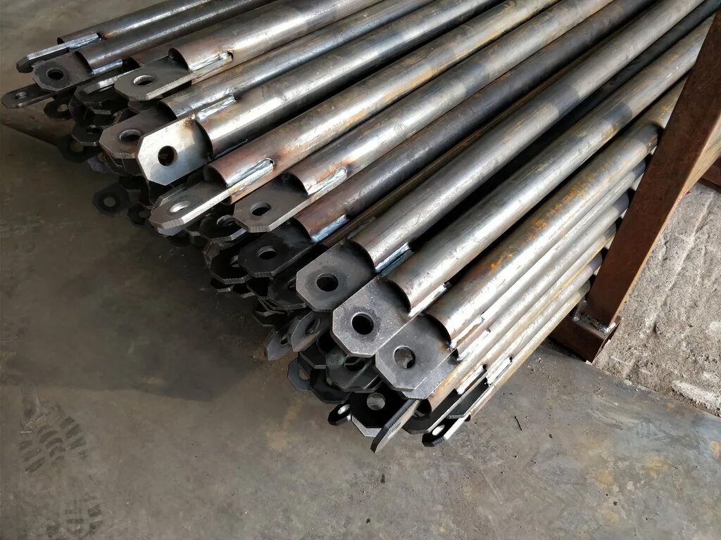 Малоярославец велев. Цех металлоконструкций. Завод агрисовгаз малоярославец. Металл малоярославец. Вид города малоярославец калужской области.