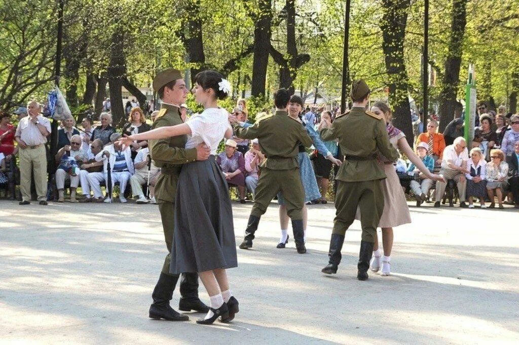 Военный вальс. Военные танцы. Вальс Победы. Танцы военных лет.