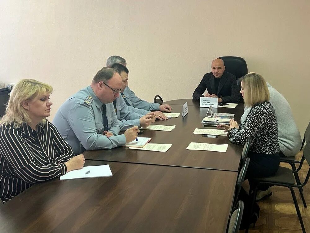 Беседа психолога с осужденными перед освобождением. Брак с осуждённым. Правовая помощь заключенным. Загс тюрьма. Брак в тюрьме.