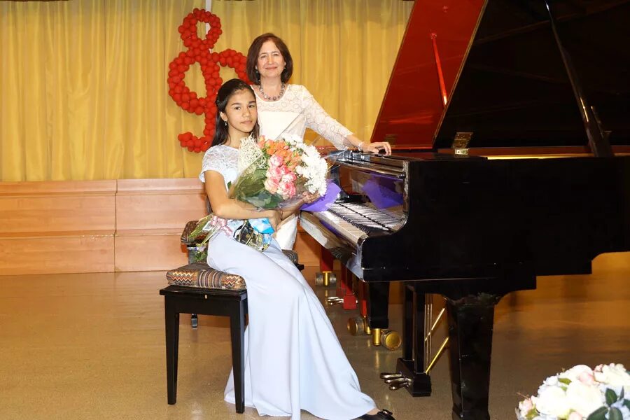 Музыкальная школа имени шаляпина в солнцево. Школа имени шаляпина солнцево. Детская музыкальная школа имени ф. И. Музыкальная школа имени шаляпина бузулук.