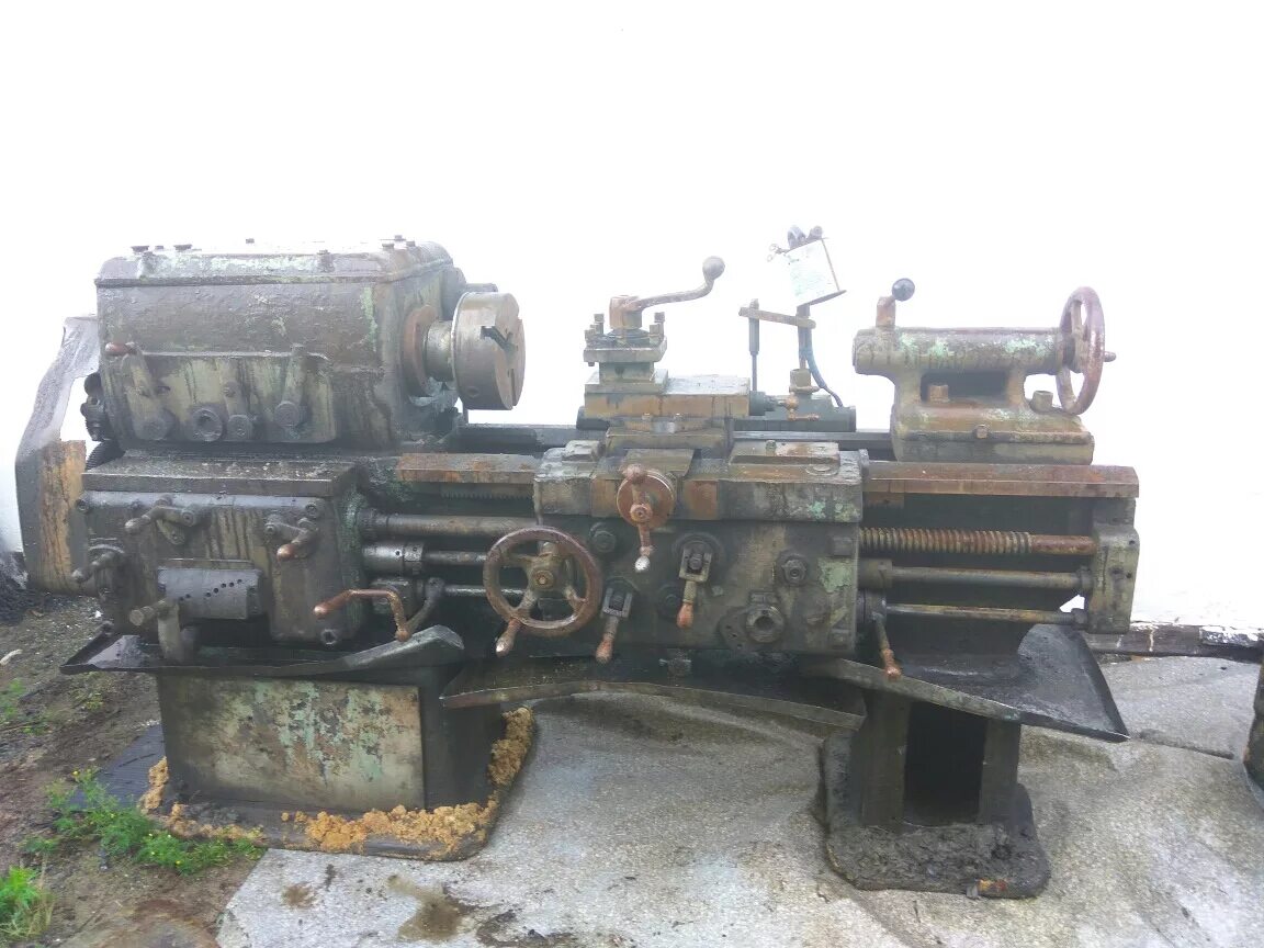 Дип 500 токарный станок. Станок дип 200. Токарный 1а625сп. Станок токарный дип 200 красный пролетарий. Флажок лучшего работника на токарный станок.