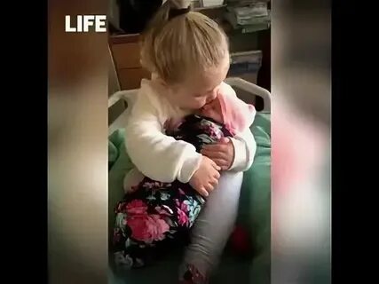 Девушка впервые увидела