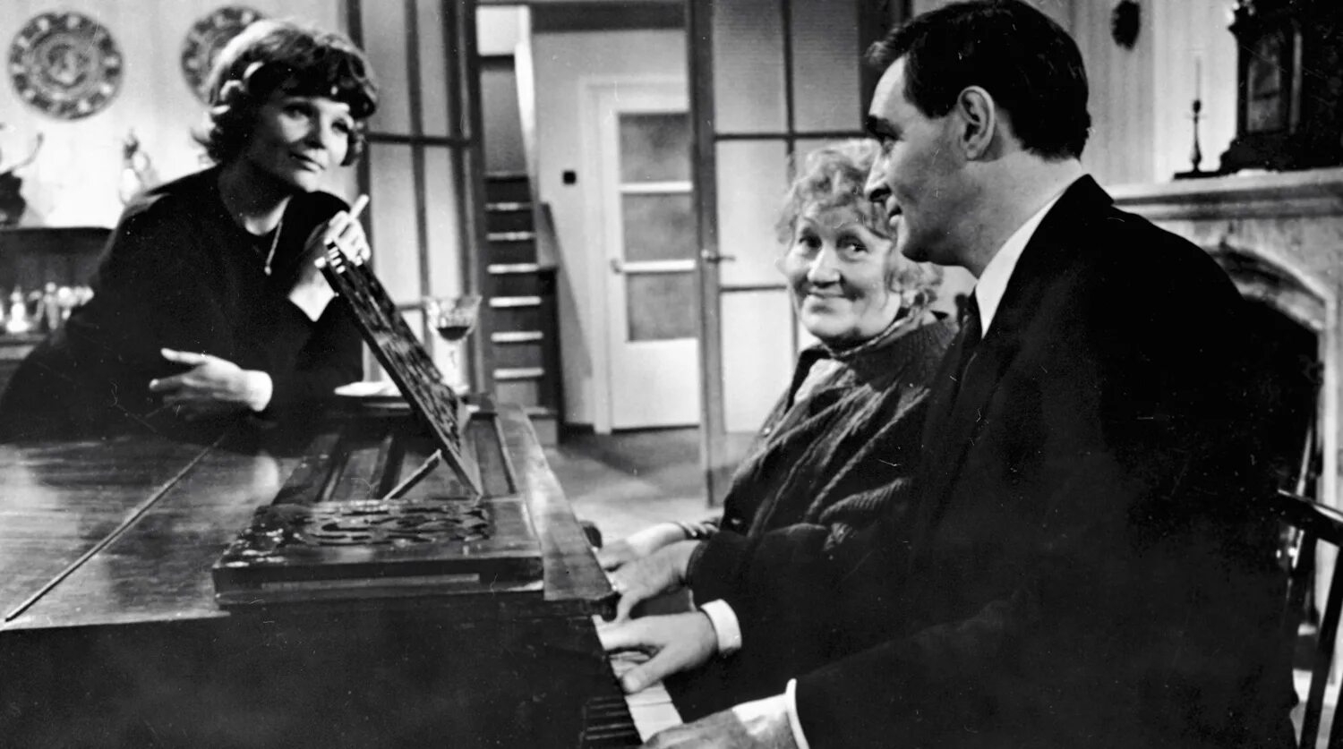 раневская в фильме 17 мгновений весны. габи набель 17 мгновений весны.