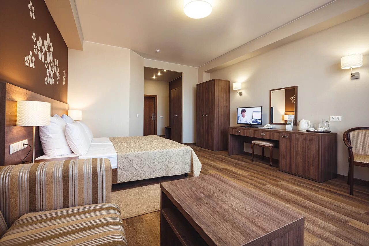 Санаторий сибирь тюмень номерной фонд. Номер сибири. Санаторий сибирь тюмень номерной фонд. Санаторий сибирь студия. Санаторий сибирь апарт отель.