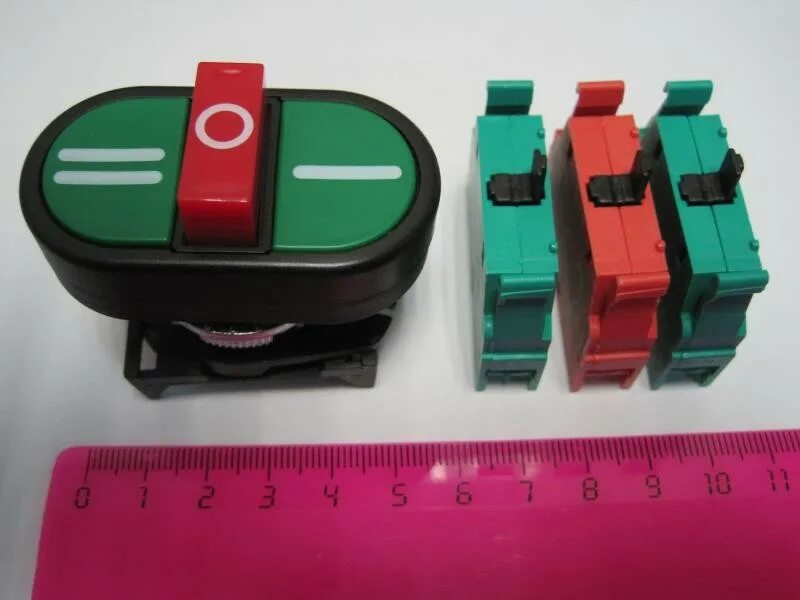 Light country переключатель t105/55. Кнопка управления 2 скорости. Кнопка тестомеса вкл/выкл rg102846. Пост управления двухкнопочный ip66 ухл2. Кнопка-переключатель для hoffman hf-195s.