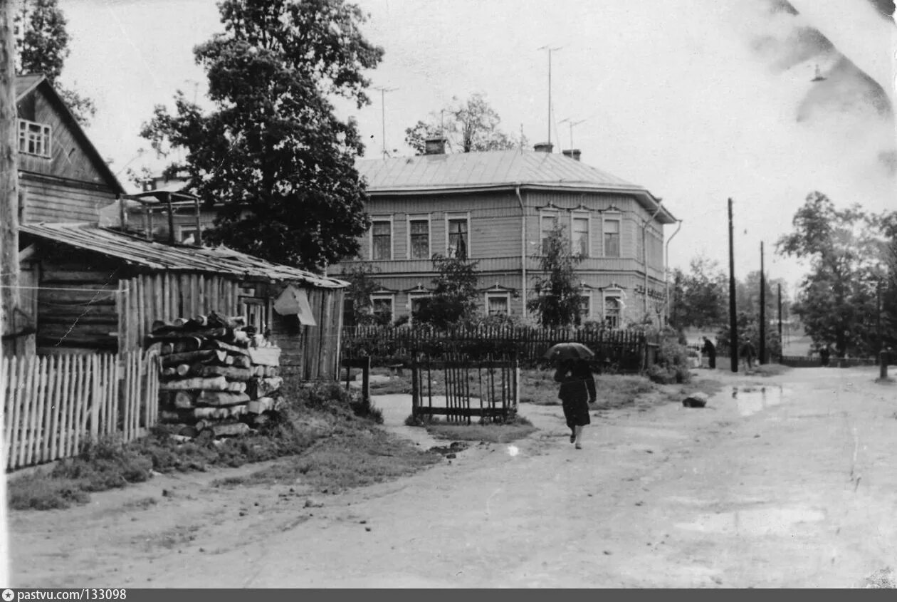 Файл:Pavlovsk old800 03619625910252d3cbf0b297465e136b.jpg - Википедия