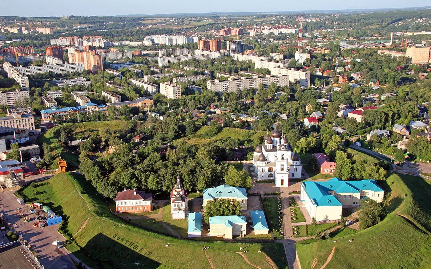 Дмитров московская область магазины. Московская обл г Дмитров. Дмитров город в Московской области. Никольские ворота города Дмитрова Московской области. Дмитров панорама.