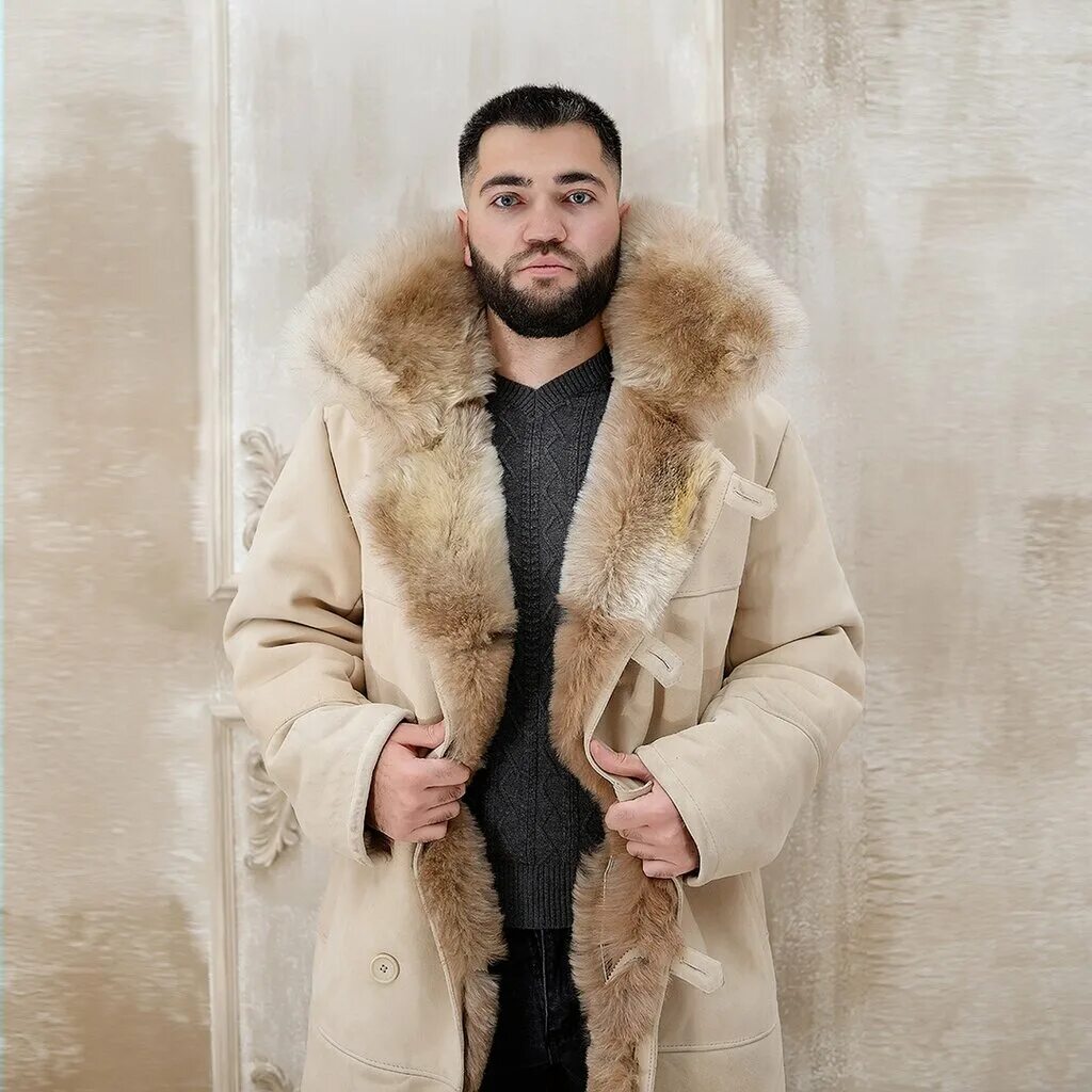 Тулуп овчинный нагольный. Армейский тулуп бекеша черный. Тулуп тулупчик бекеша офицерская. Бекеша из овчины мужской. Бекеша офицерская.