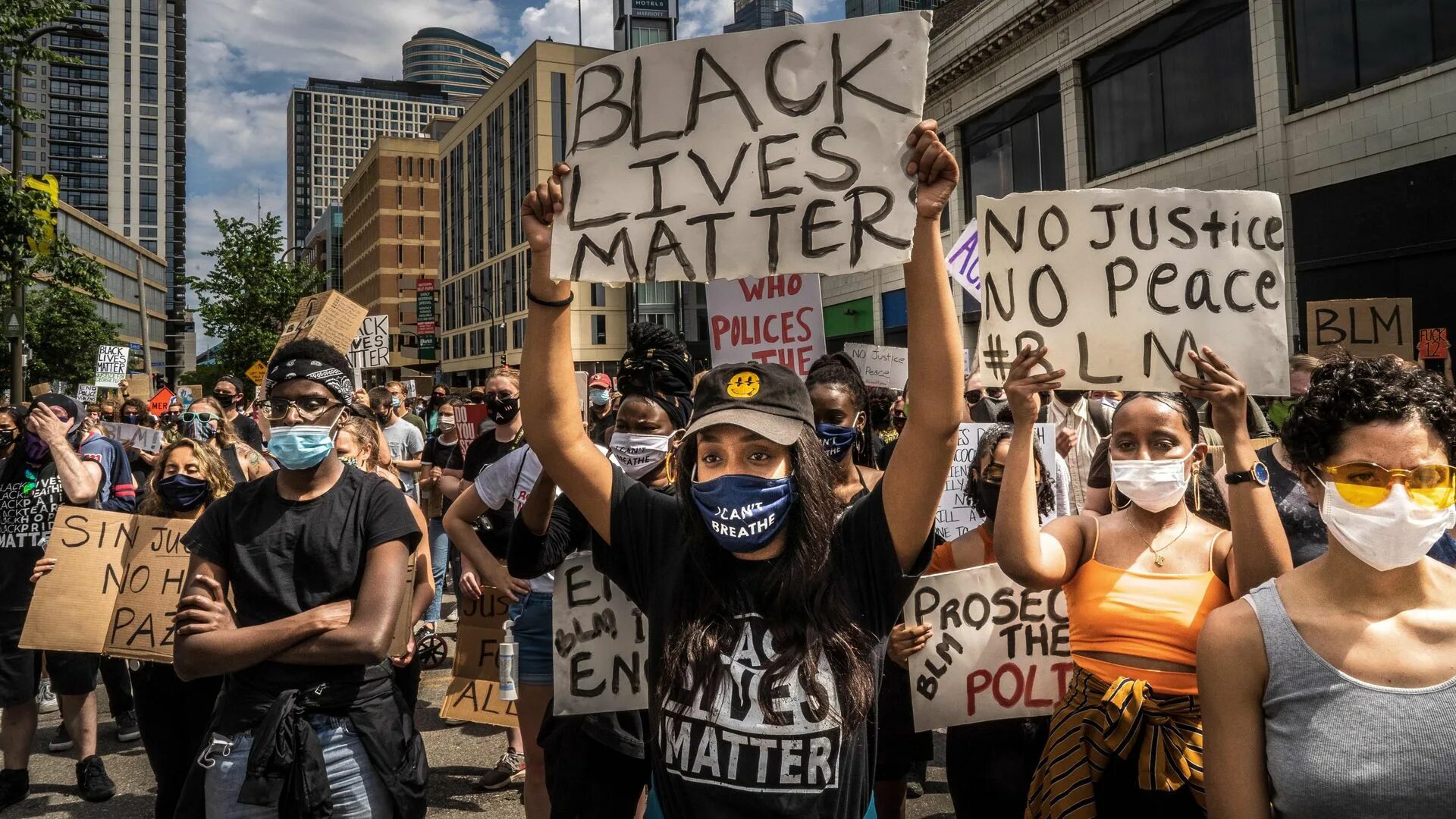 Who matter. Black lives matter protests. движение в америке black lives matter. blm протесты. активистка black lives matter.