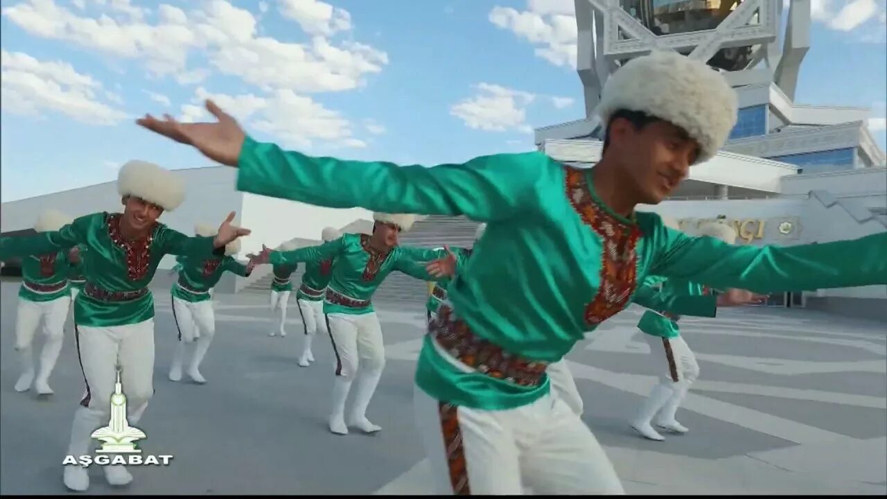 Туркмен видео. Кушдепди Туркмен. Куштдепди туркменский танец национальный. Туркменистан танцы Куштдепди. Народные танцы Туркменистана.