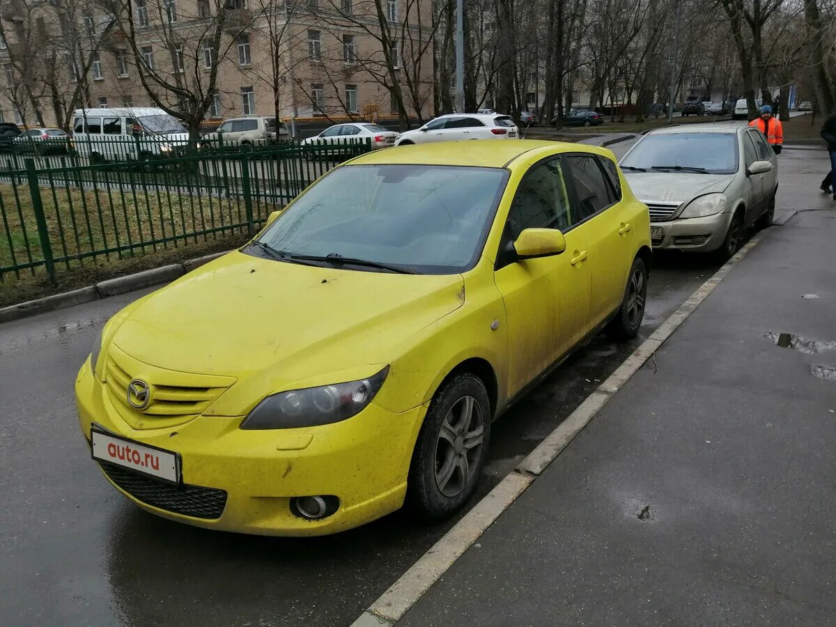 Mazda желтая. Мазда 3 желтая хэтчбек. Желтая Мазда 3 БК хэтчбек. Мазда 3 2005 года желтая. Мазда 3 БК В желтой пленке.