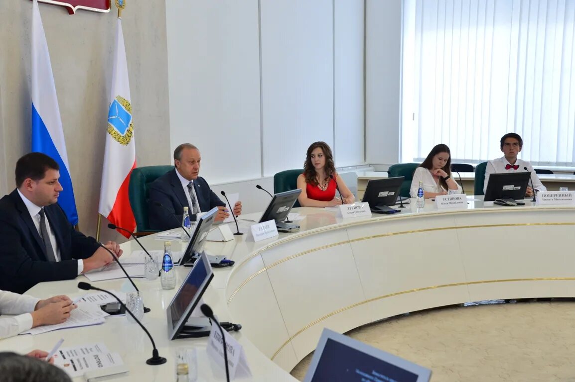 Последние новости губернии. Глава родниковского муниципального района ивановской области. Губерния тв самара. Слухи и факты ивановской области последние. Изюмов игорь владимирович.