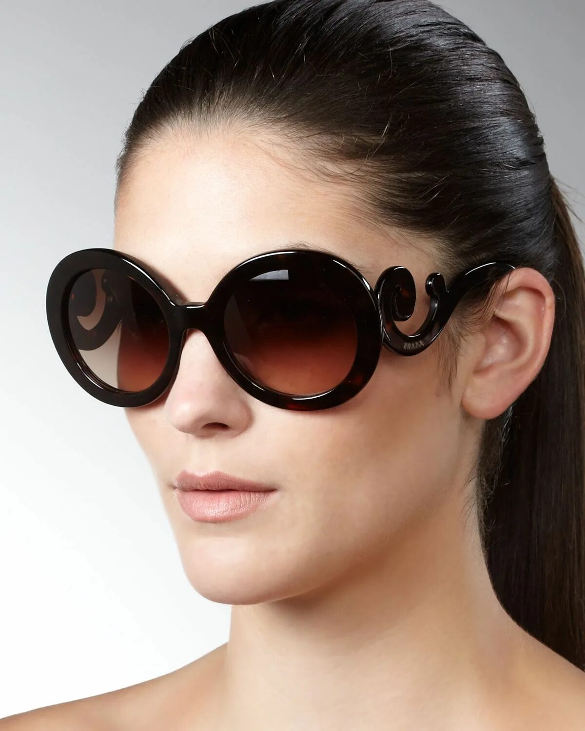 Солнцезащитные очки Прада 2022. Солнцезащитные очки Prada Cat-Eye. Очки Prada 2022. Очки ray ban Vagabond.
