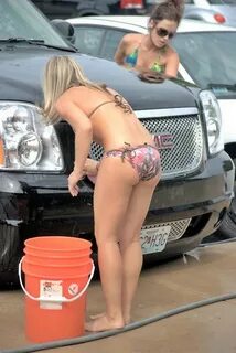 Bikini Carwash - 10 pics.