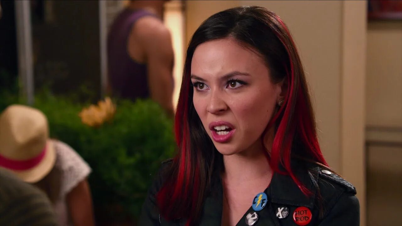 She returns time. Биг тайм раш люси стоун. люси стоун big time rush. люси стоун из биг тайм раш. малез джоу биг тайм раш.