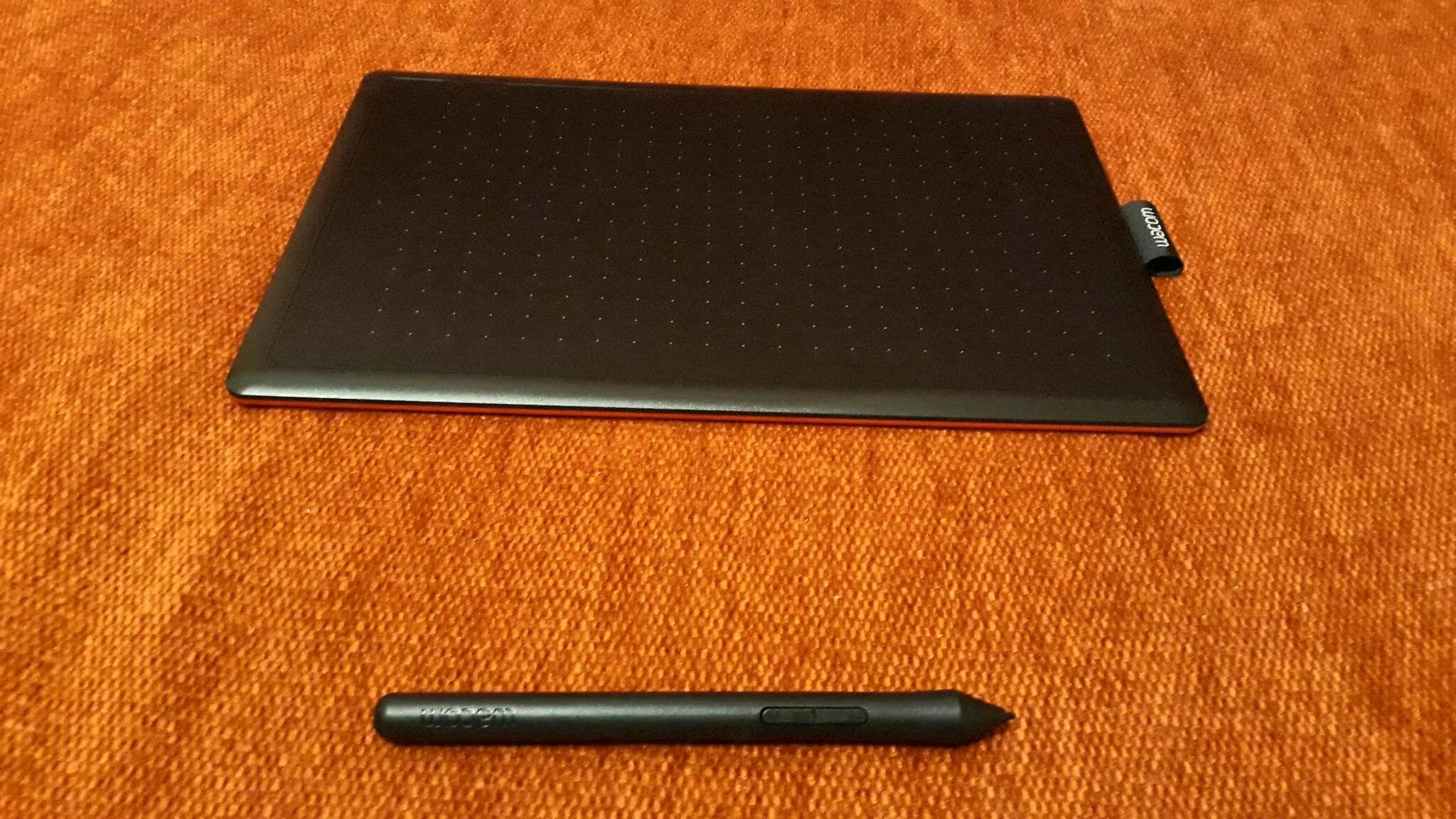 Wacom 672 n