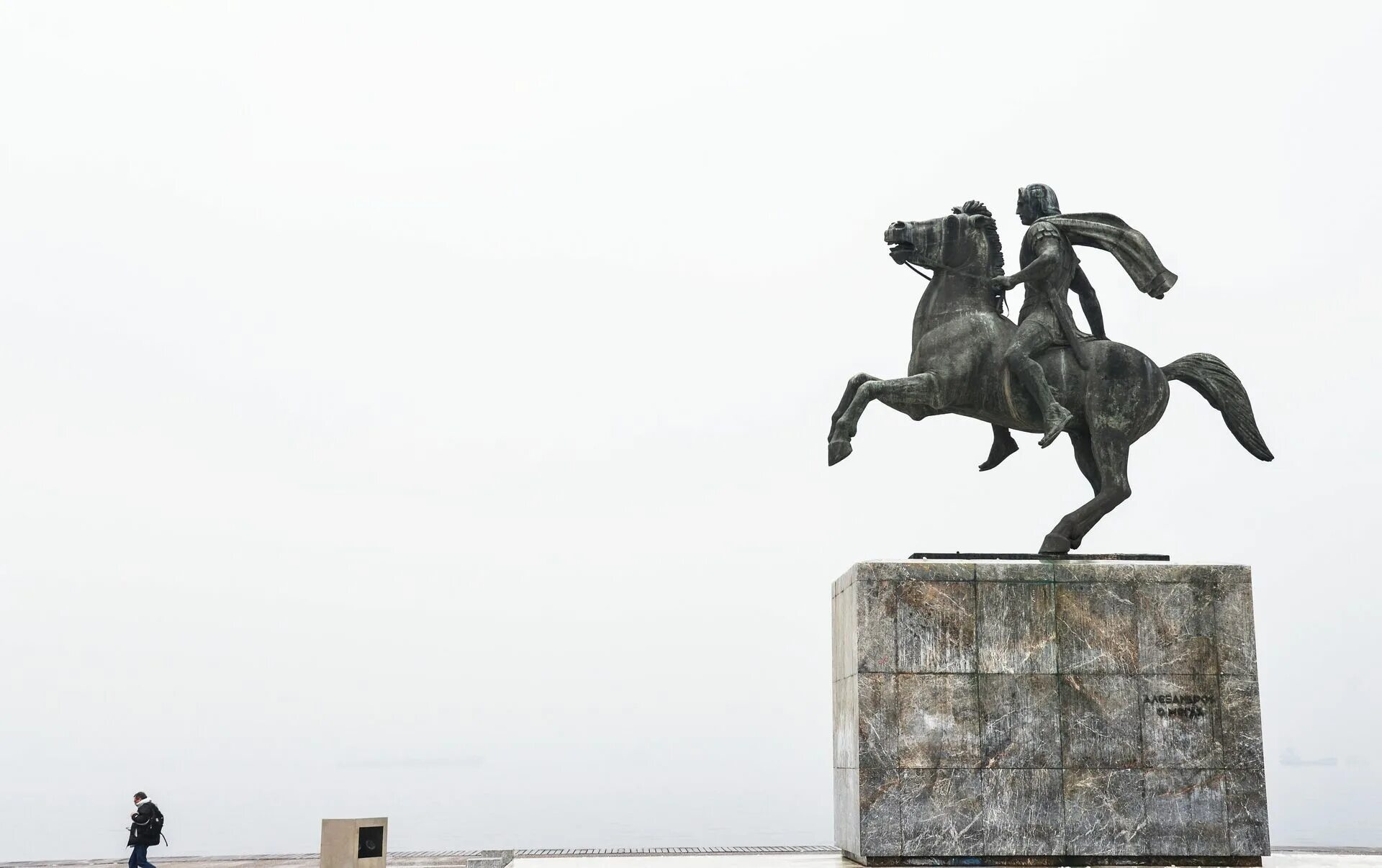 Памятник Македонскому в Салониках. Памятник Александру Македонскому в Салониках, Греция. Памятник александру македонскому