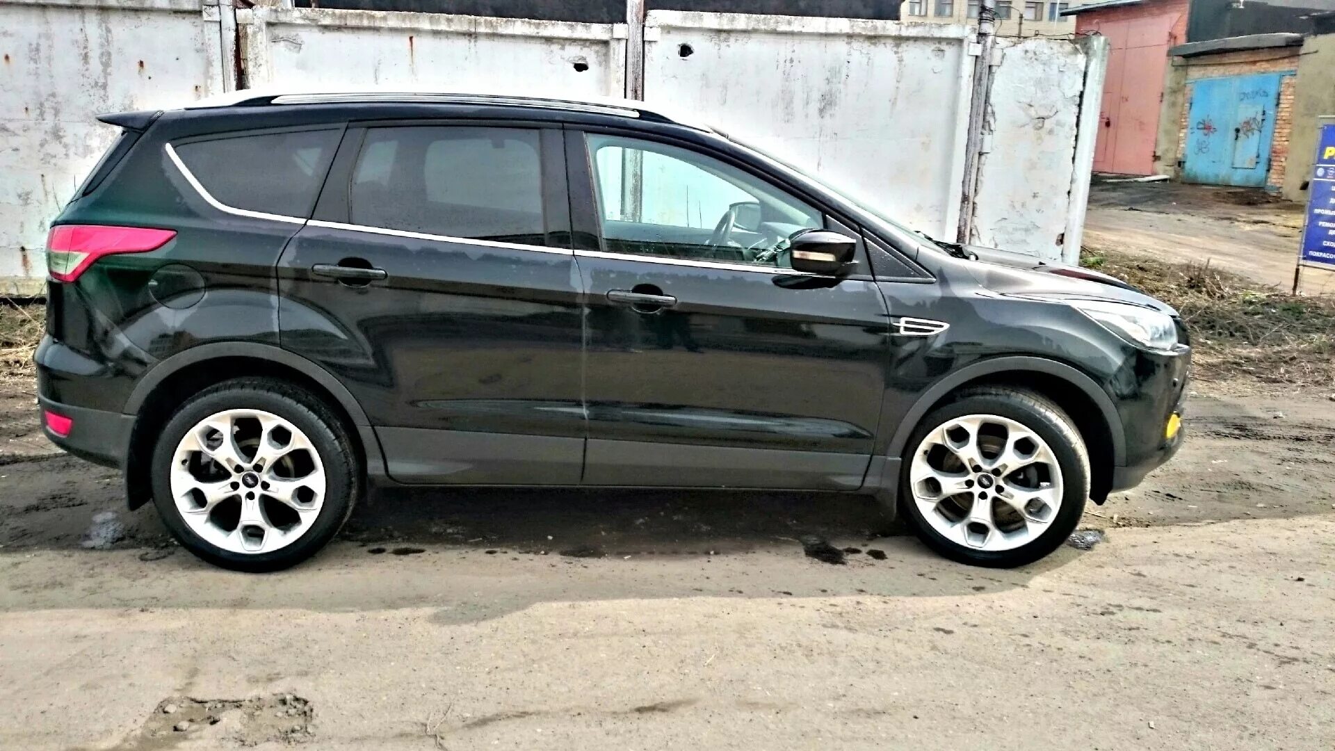 Форд куга r17. Ford Kuga r19. Ford Kuga 2 r19. Ford Kuga диски r19. Диски литые Ford Kuga r18.