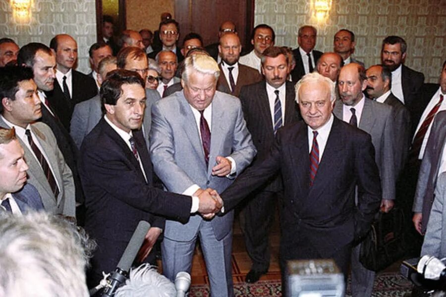 Грузия соглашение. Ельцин Шеварднадзе Ардзинба соглашение.