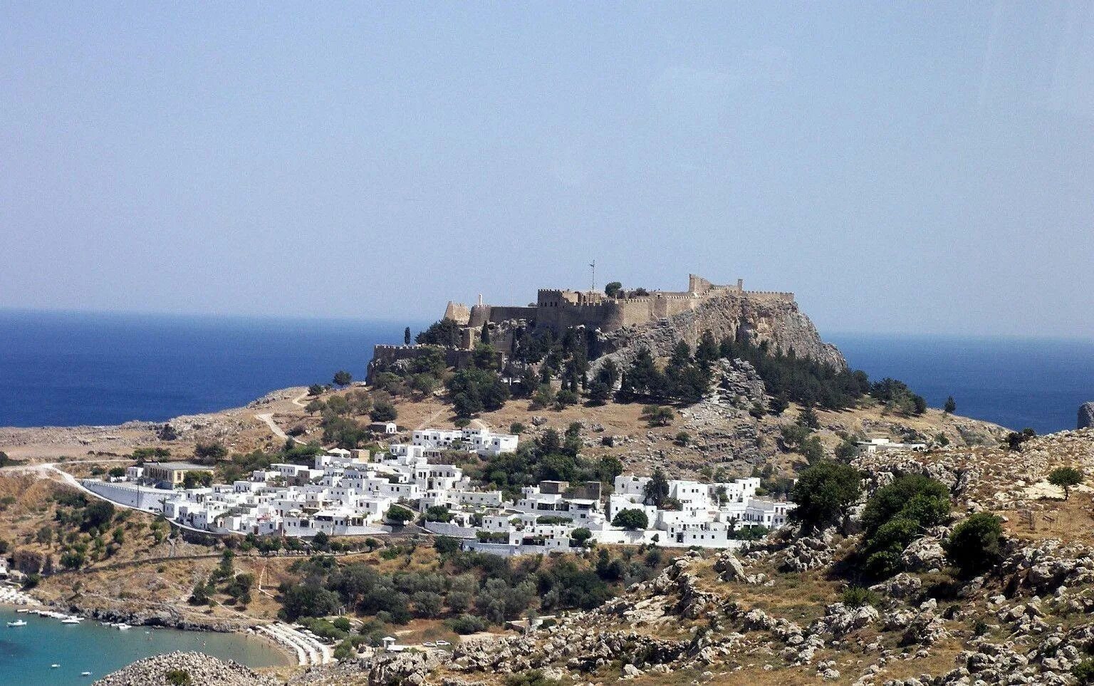 Руины карфогена греция. Ancient more. Руины древней греции. Талос храм древней греции. Саламин кипр.