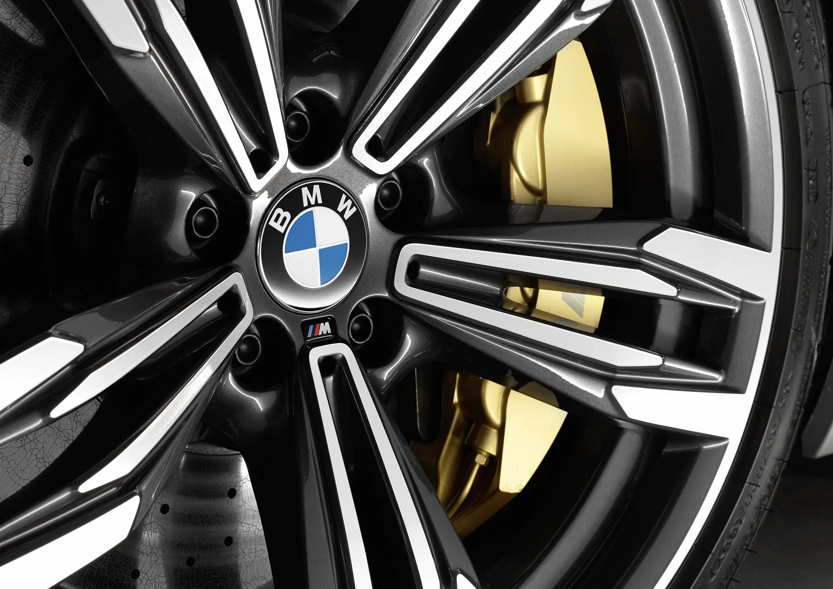 Литые диски бмв. 36112228660 bmw. диски колесные для bmw m6. диски bmw 747m. диски бмв 433 стиль r20.